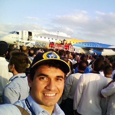 lucasprati's profile picture. Aerospace Engineer.