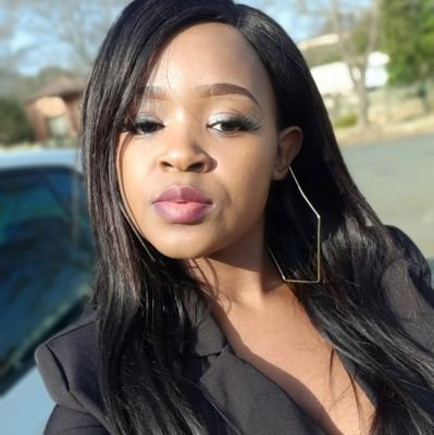 Snewande's profile picture. honesty  saves time
🎓