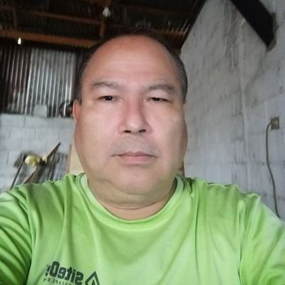 Sociable, amante de la lectura, deportes, ejercicios en GYM. Creo sumamente en la LEALTAD ante todo, ademas de todos los buenos principios morales y cristianos.