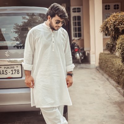 le_HaSSaN001's profile picture. археолог