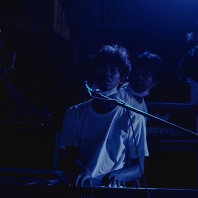 jeebayD's profile picture. Hi! I’m a shy musician doing my first moves on social medias. Producer/Musician | Side man 🎤🎹🎼🎸🎻🥁