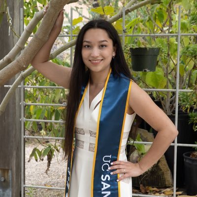 Laurenophyte's profile picture. Master’s student at UCSB’s Bren school. Let me show you some cool plant stuff. She/they.