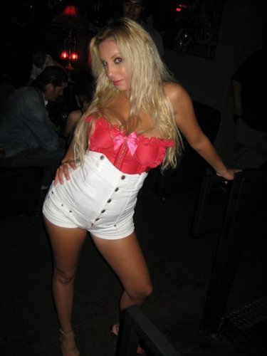 alexiainevarez's profile picture. 