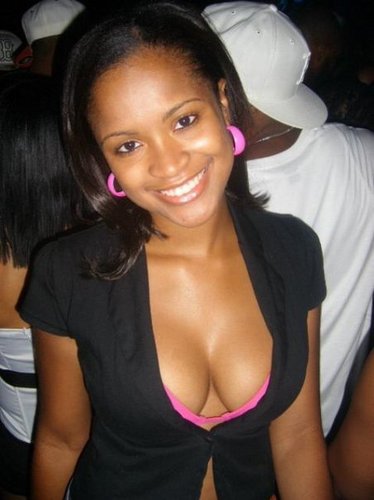 nishattvann's profile picture. 