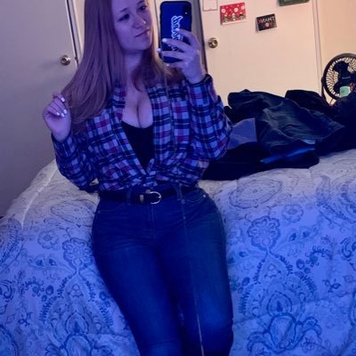 Kaitlynsophia94's profile picture. 29yrs old, Norwegian🇳🇴, gym junkie, EMT, Hospital tech, book nerd, metal head🤟🏼❤️‍🔥