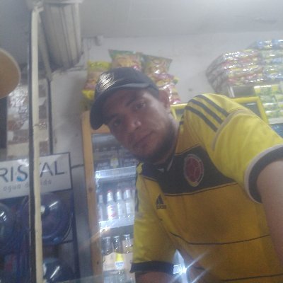 Danielq39869508's profile picture. Me encanta el rock