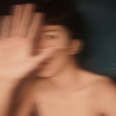 weiran_1's profile picture. 01年 福州已退役 183 70 纯top 44码🧦 加联系方式有门槛：180💰可定制视频 约拍