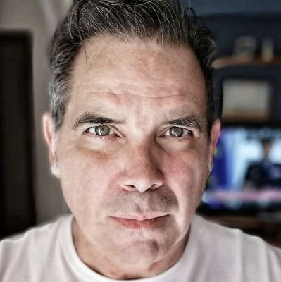 johnaylward's profile picture. 