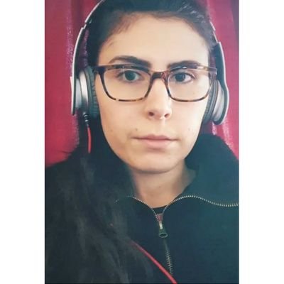 Alma mater: U de Chile. Injeniera y ñoña por excelencia. Aguante Palestina libre 🇵🇸✊
En esta cuenta se habla sobre One Piece ☠