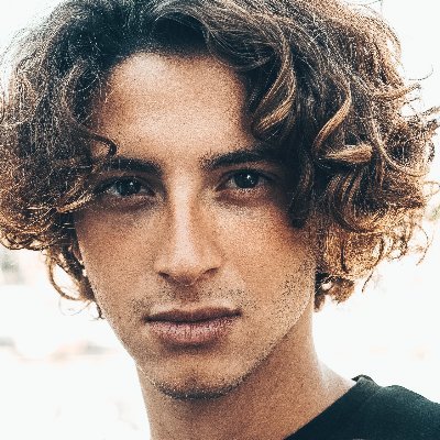 _fabriziocimino's profile picture. Stand up paddler, surfer. Plant based.