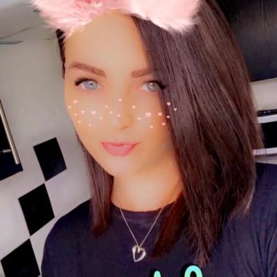 Life is like a camera, focus on what's important, capture the good times, develop from the negatives, and if things don't work out just take another shot 💕