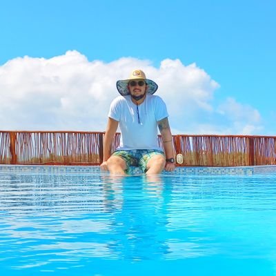 Potiguar, Bombeiro Civil, 32 anos, Flamenguista e amante de uma boa pescaria...
Resiliência + Solitude.