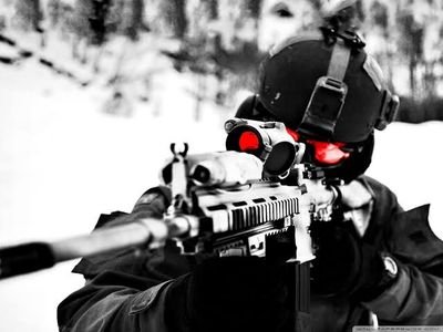 I'm a Sniper that enjoys playing with good friends and sniping and hitting clips