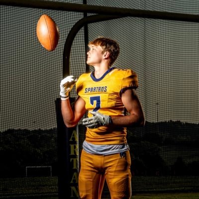 Sayre 22’ / Centre 26’ / 4.09 GPA / Football Wr / 6’2” 185 / dant.bowling@centre.edu