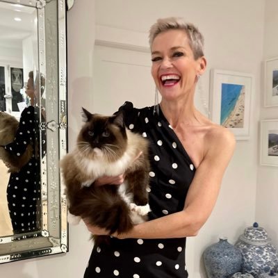 Mum, author, Crap Housewife, The Jess Rowe Big Talk show podcast, crazycatlady