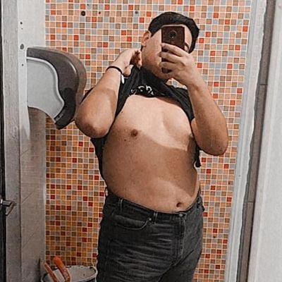 25 años
1.80 m
Gay 🏳️‍🌈
Me prende el pecho masculino, el vello corporal y que sean bien atentos. 🤠
Juegan? (fornite o COD mobile) 🎮
Nuevo en Twitter