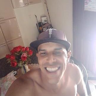 JooCarl78904132's profile picture. 