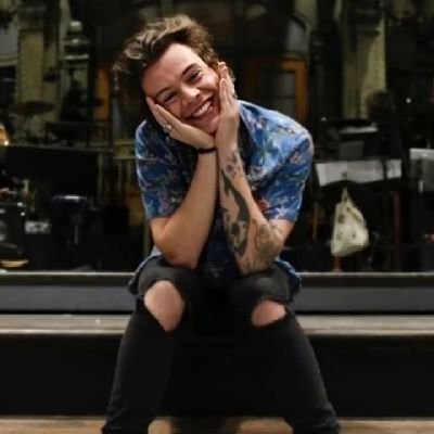Sc_xrlet's profile picture. TPWK 💕
♡♡♡♡♡
Harry freaking styles💚💙