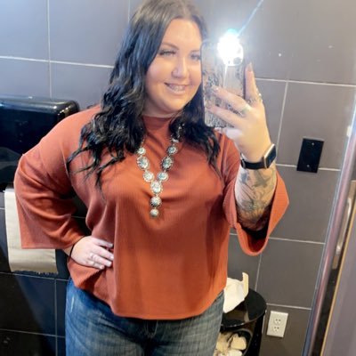 Est. 2020. 🌵western jewelry. custom hey dude shoes. boutique. 🖤support small business🖤