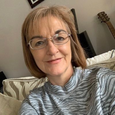 JulieSheldon7's profile picture. 