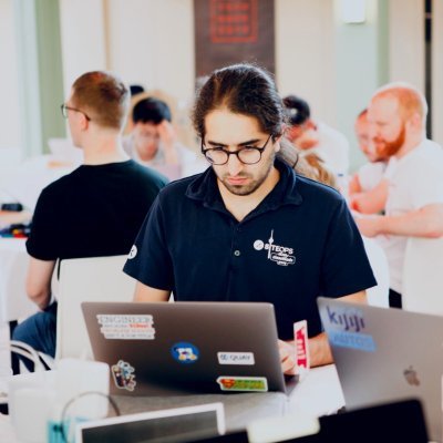 bmoqimi's profile picture. Just another DevOps guy