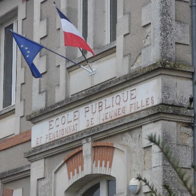 Bienvenue sur le compte officiel du collège François Truffaut de Chef-Boutonne.