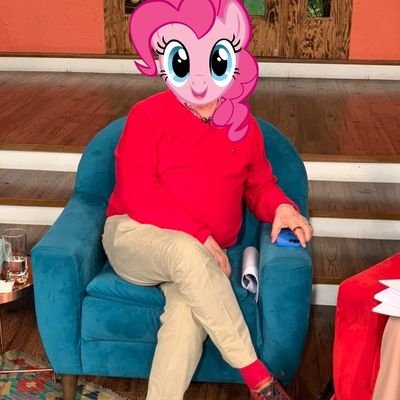 KBoficial0's profile picture. 💜💚🥐🌙