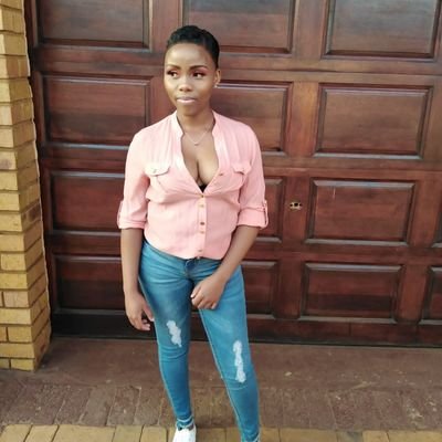 oli_chantel's profile picture. What should I put here?