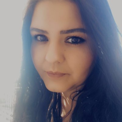 kupawomen's profile picture. “ Her şeyi zamana bıraktık. Zamanımız var mı bilmeden.”