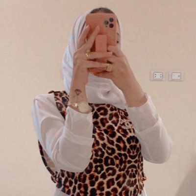 مرحبا بالامبالاه🍂. اللهم اجعلني جميله قلب لا ينساها احد 🖤 وطني انت اينما كنّا معاً🖤