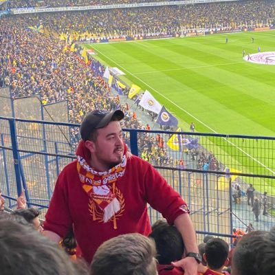 ultrAslan | ultrAslan UNI | | @GalatasaraySK | Marmara Üniversitesi | Matematik | So(ru)nsuz Akademi Founding Director