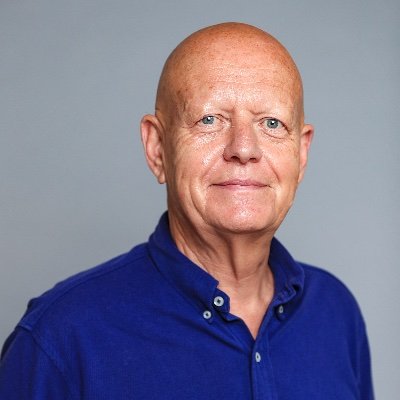 MD, former NHS Strategic Projects Team + the worlds of trains, boats, planes, trucks, r&r. Fan of people, the planet, unthinkable change & service excellence.