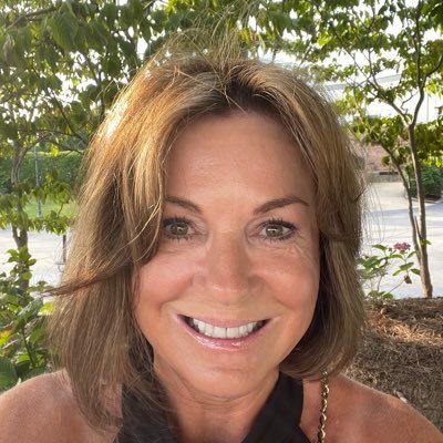 OwannaVictory's profile picture. Instead of presents this year, I’m giving everyone my opinion. Get excited.