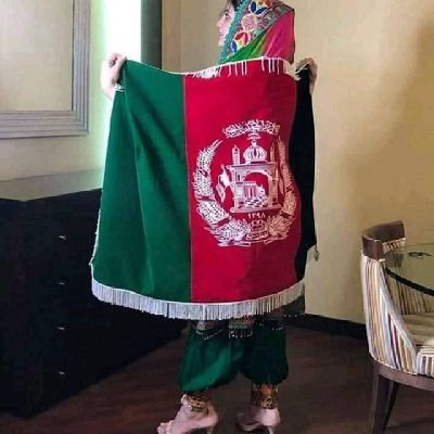 دقیق اوسئ! ځینې خوږې خبرې زهر او ځینې ترخې خبرې درمل وي.