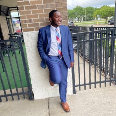 Man of God🙌🏾 CAHS '19💙🎓 UofM ‘23 〽️Destined to do Great things! Youth Activist🗣 Future Politician 🇺🇸  Service above self~ My motto. (He/Him)