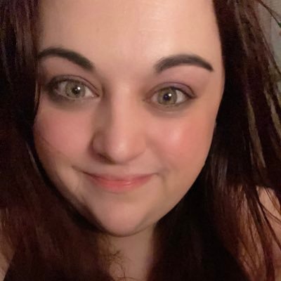 💓Im A Wifey, Step-mum & Cat-mum. I’m a Fibromite & Disabled. I love my iPhone, Roasts, Reading, BibleJournaling💓✝️Christ follower - John- 3.16✝️