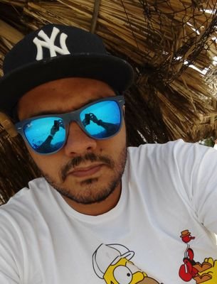 Tecnologo en SST - Ing. Industrial en construcción. 🎧 Music. 🐼 Gamer 🎮
No abandones tus principios, nisiquiera en presencia del apocalipsis🌋