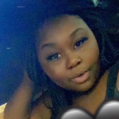 Chocolate 🌈 21 &.. unbothered. moisturized. happy. in my lane. focused. flourishing. 🌸