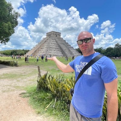 RuscoeDean's profile picture. 