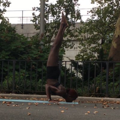 Nigerian New Yorker, fit traveler, yoga lover, and happy fitness enthusiast💪🏿🛩😃 Sharing quick workouts and doing handstands all over the world.
