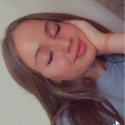 Nonegirl1997's profile picture. Too hot to handle 😉❤️