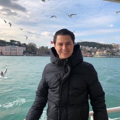 Estoy convencido que México será un país desarrollado, para lograrlo debemos creer y trabajar apasionadamente por nuestro país🇲🇽.RT don't imply endorsement.