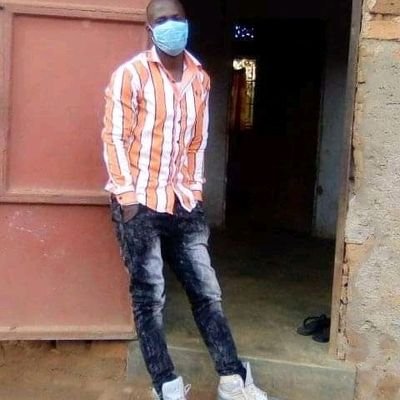 A business man dealing in used and new house assets
