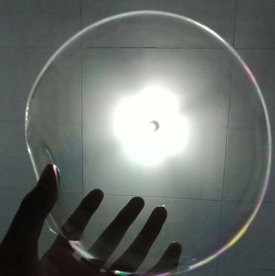 haanadzihi's profile picture. Aku iri pada embun yang bertahta di atas mawar itu. Walau hanya setitik air, ia  menambah keanggunnnya. Aku iri padanya yang walau hanya diam sj, tp menenangkan