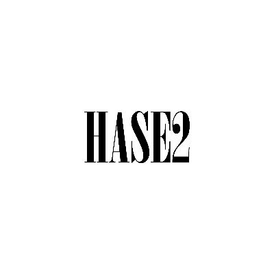 HASE274487171's profile picture. 関西を代表するファッションモンスター、長谷兄ことティーアップ長谷川宏
長谷兄をアーティスティックディレクターに迎えてHASE2を立ち上げ
コンセプトは、
「長谷兄が着たい服」
時代に左右されない「それ長谷兄のほうが先着てましたけど」と言われるベーシック且つファッショナブル、クラシック且つモダンなアイテムをディレクション