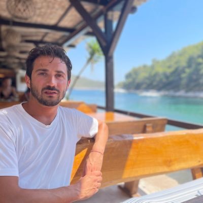 everything and everything… and everything 🌿 he/him 🏳️🌈🏳️⚧️ views my own 💭 deeply personal account