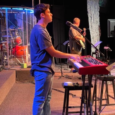 isaiah2811's profile picture. EHS ‘24 💙 | 💛🖤 WCSO911 ❤️