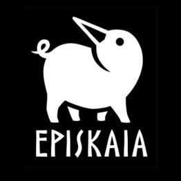 Episkaia es una editorial pequeña y tranquila que saca antologías una vez al año y libros preciosos todo el rato.