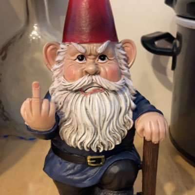 WomanRobs's profile picture. vaccinated Mom, wife, gardener, outdoorswoman.