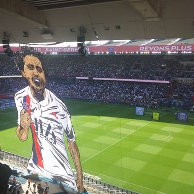 ❤️💙
'Paris, Paris, Paris !!!' Lino Ventura, L'aventure c'est l'aventure.